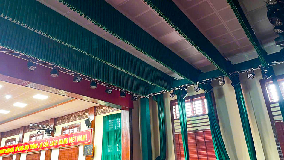 Hình ảnh ánh sáng hội trường unbd tam chúc 04