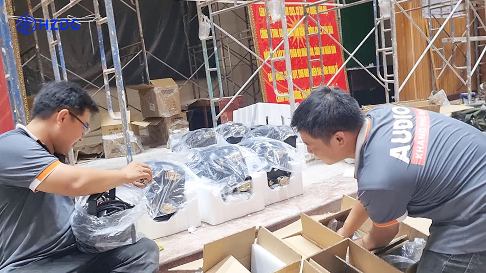 Đèn sân khấu chính hãng HZDG