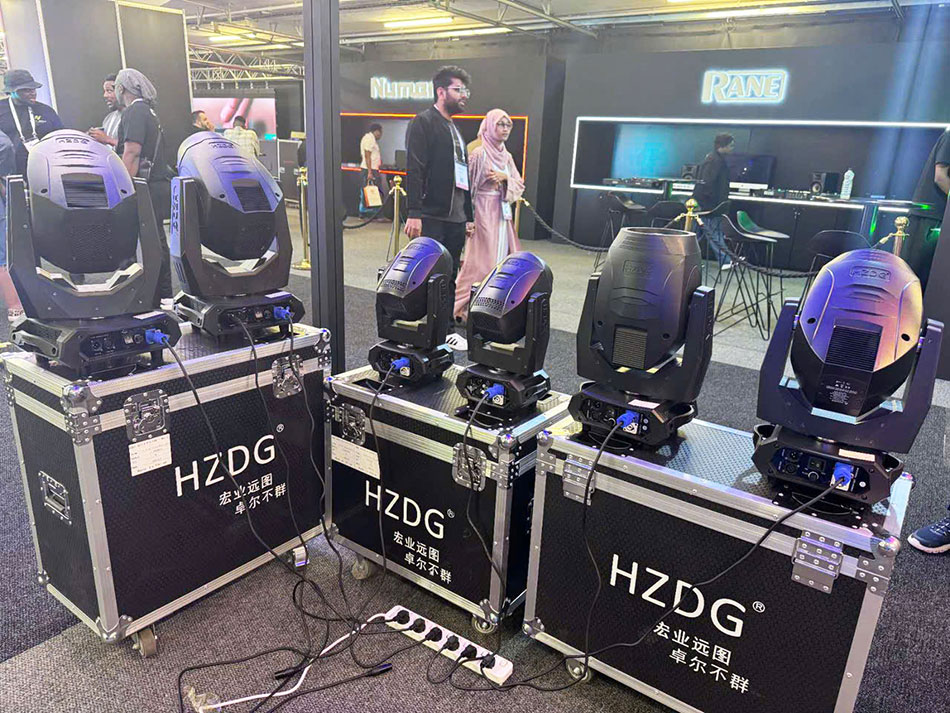 Đèn Moving Head Chất lượng cao